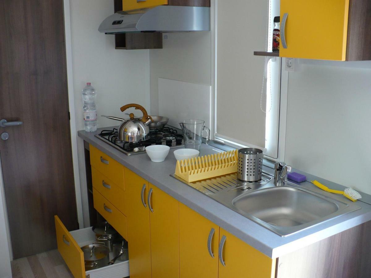 Victoria Mobilehome In Centro Vacanze San Francesco Duna Verde Exterior foto